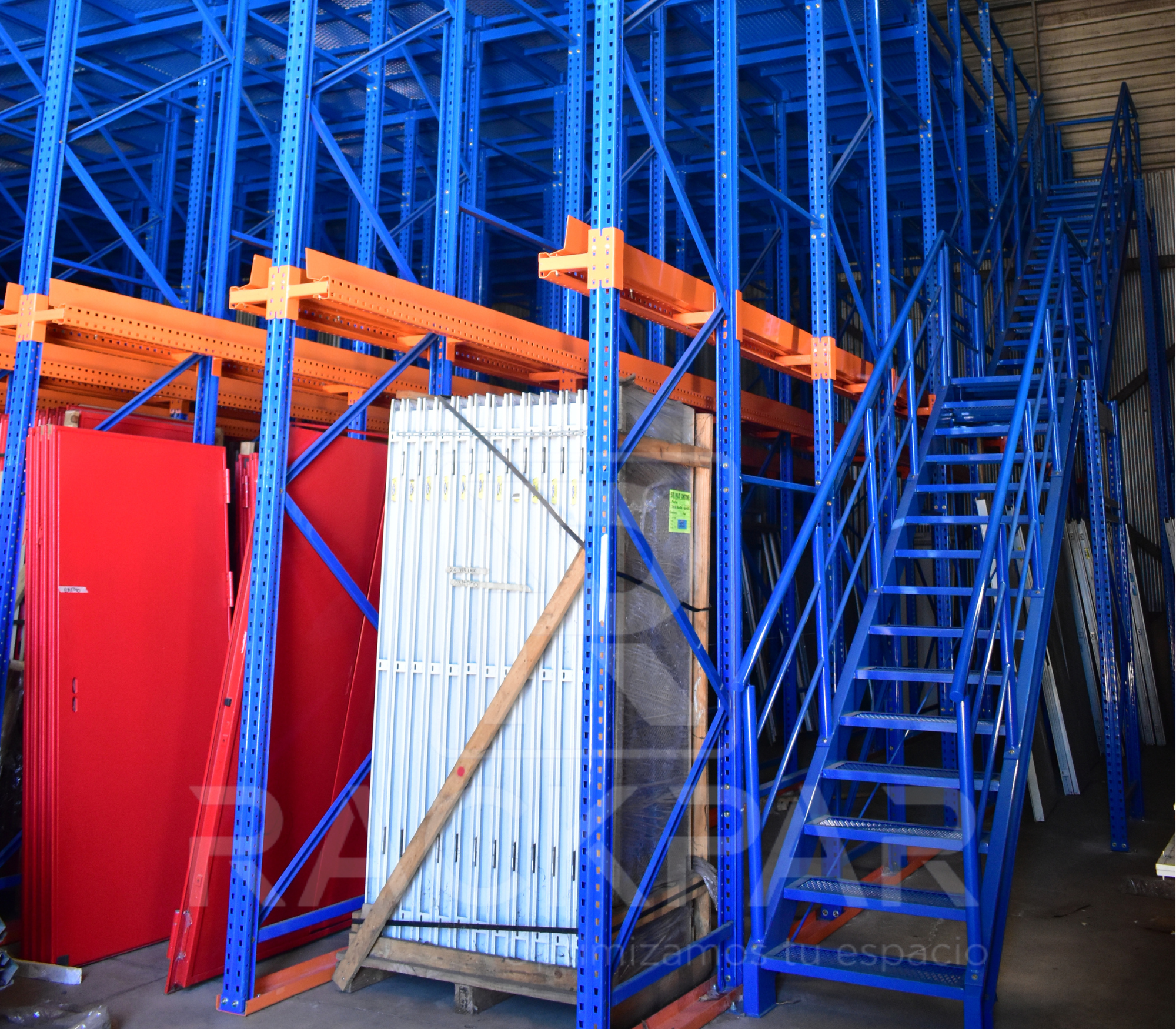 Racks picking con entrepisos